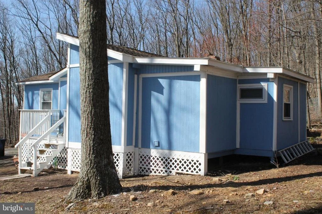 Photo of 288 FOX RUN LANE