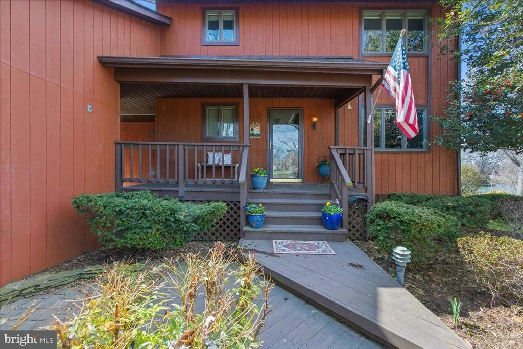 Photo of 1836 BURLEY LANE