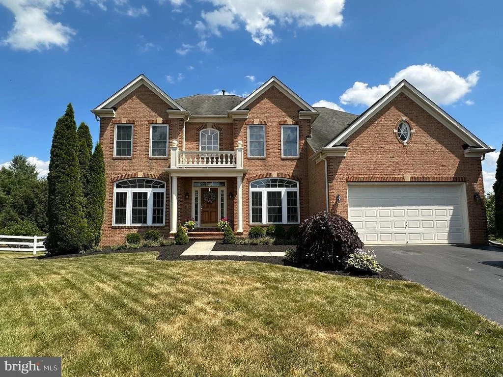 Photo of 6 FARMSTEAD PLACE