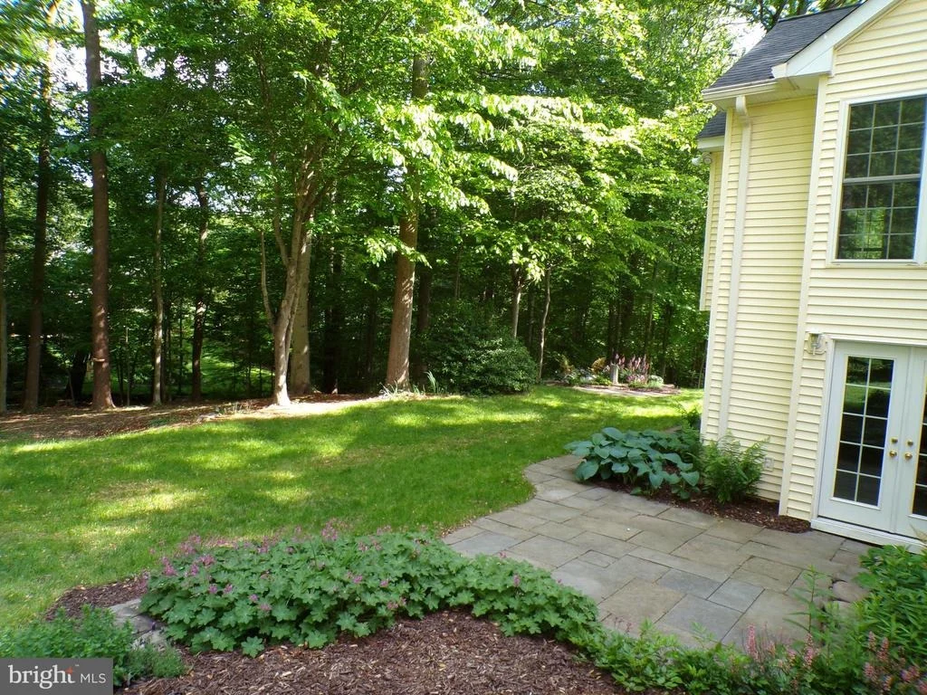 Photo of 9241 NORTHEDGE DRIVE
