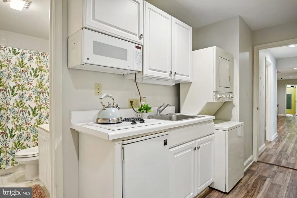 Photo of 9939 BENTCROSS DRIVE
