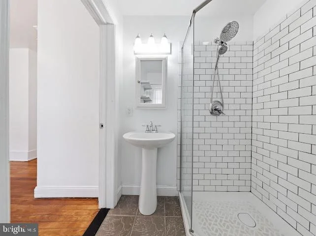 Photo of 113 N PACKARD STREET