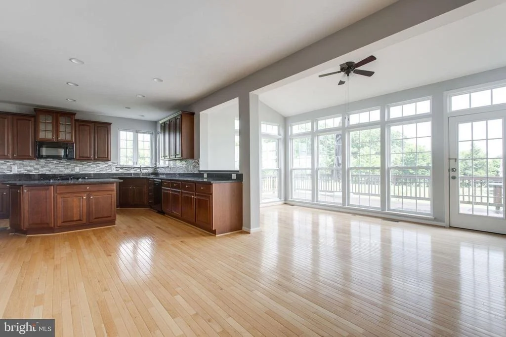 Photo of 6961 TANGLEWOOD DRIVE