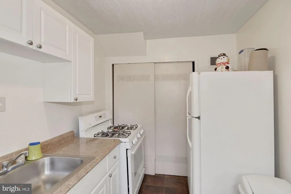 Photo of 12120 BLUHILL ROAD