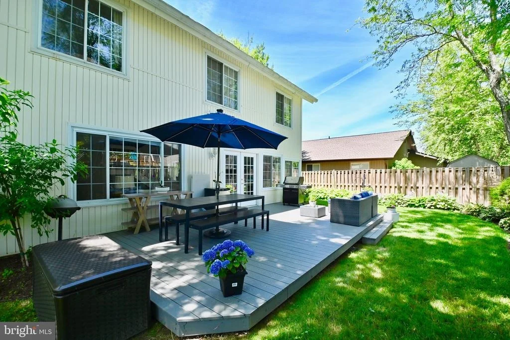 Photo of 8634 RESECA LANE