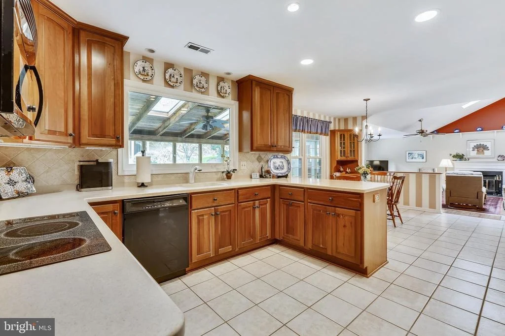 Photo of 9905 MAINSAIL DRIVE