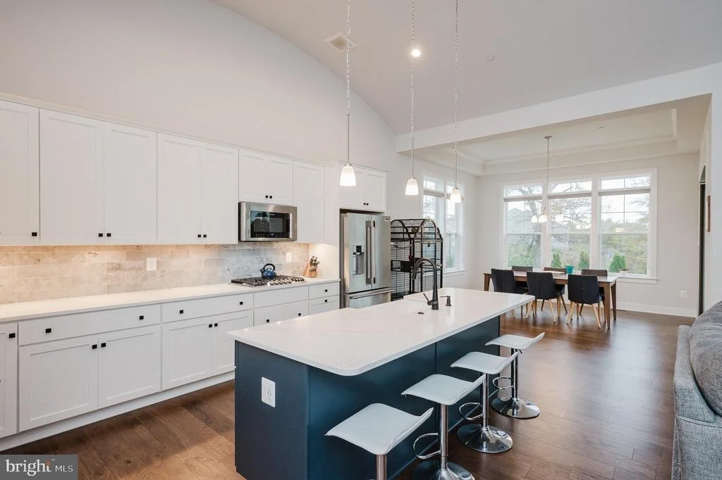 Photo of 2525 EASY STREET