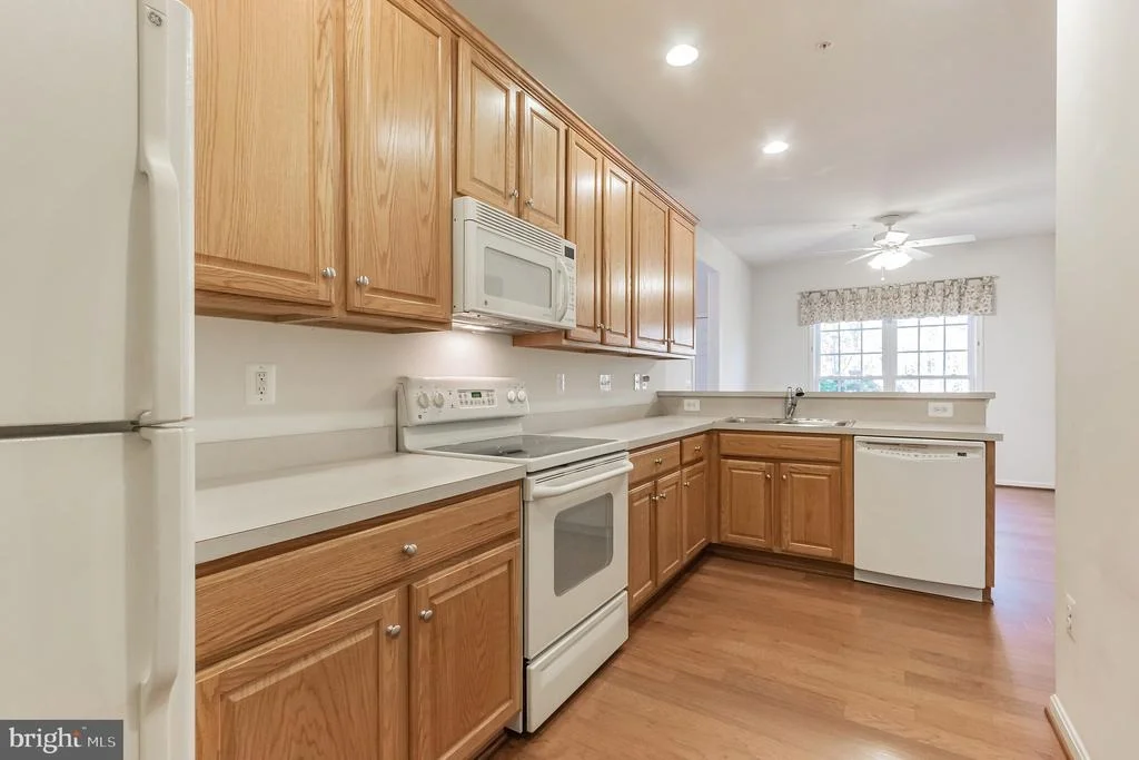 Photo of Unit 4 at 702 EMERALD WAY