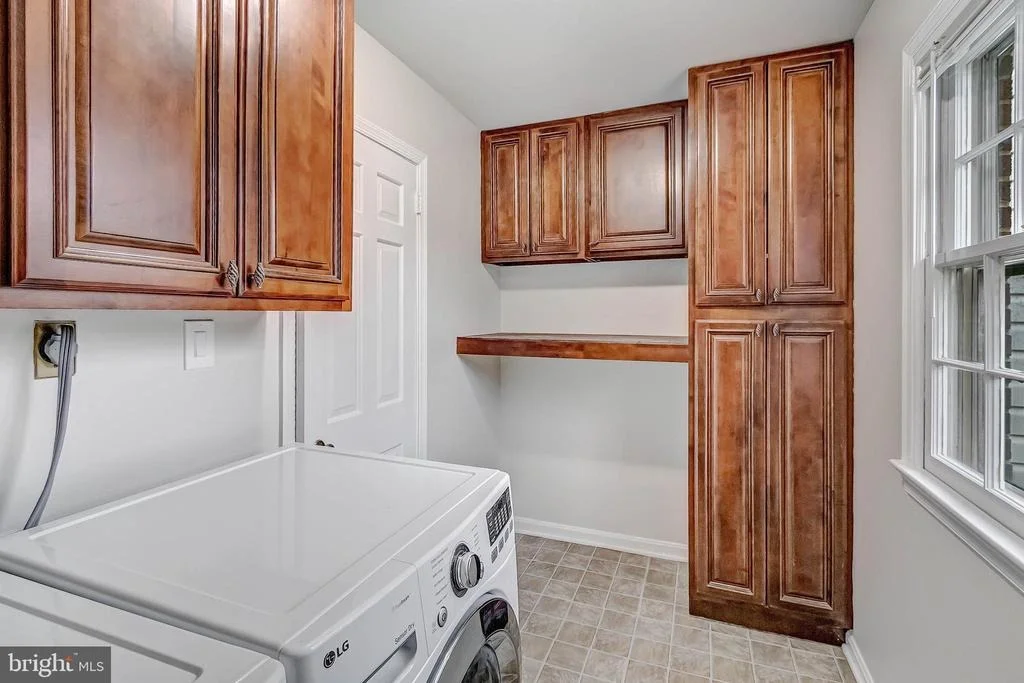 Photo of 2608 VILLAGE LANE