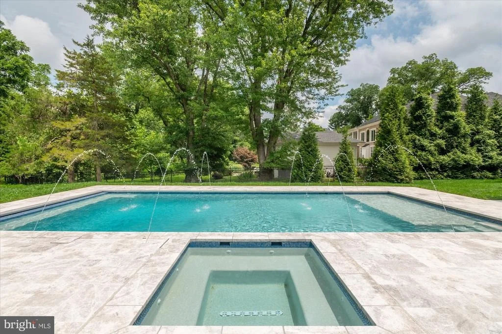 Photo of 8912 GALLANT GREEN DRIVE