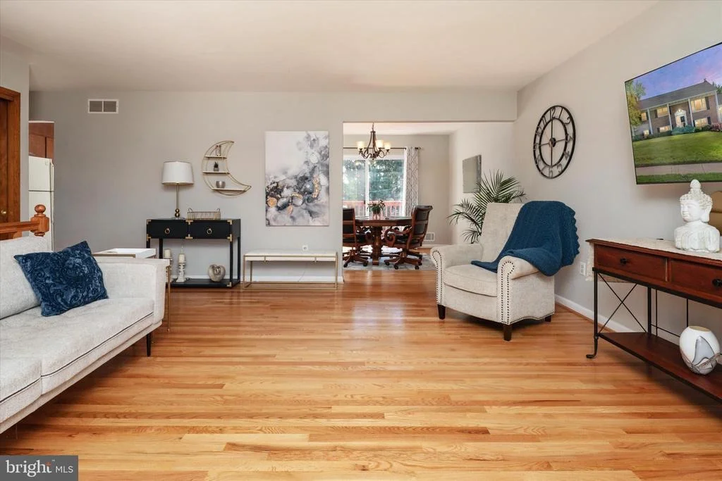 Photo of 716 FLINTLOCK DRIVE