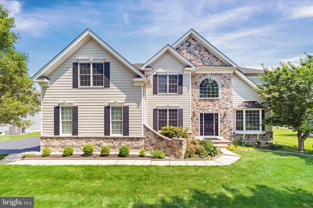 Photo of 915 MATHER DRIVE