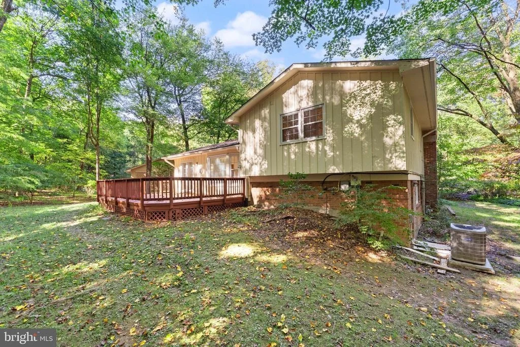 Photo of 12201 QUORN LANE