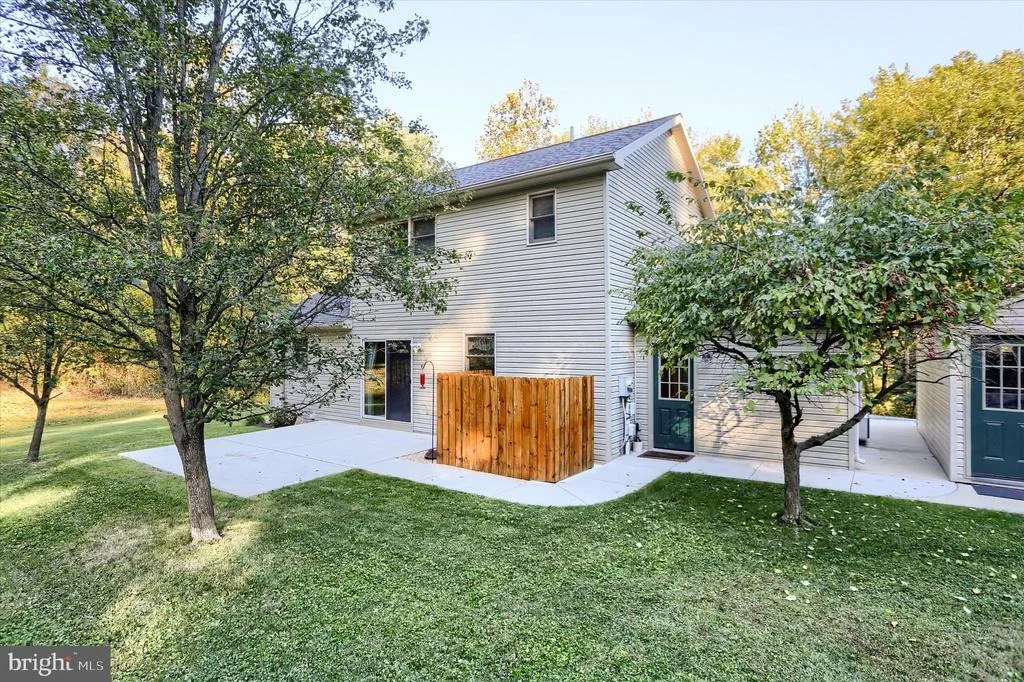 Photo of 615 SINGER LANE