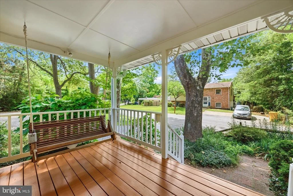Photo of 565 SUNSET KNOLL ROAD