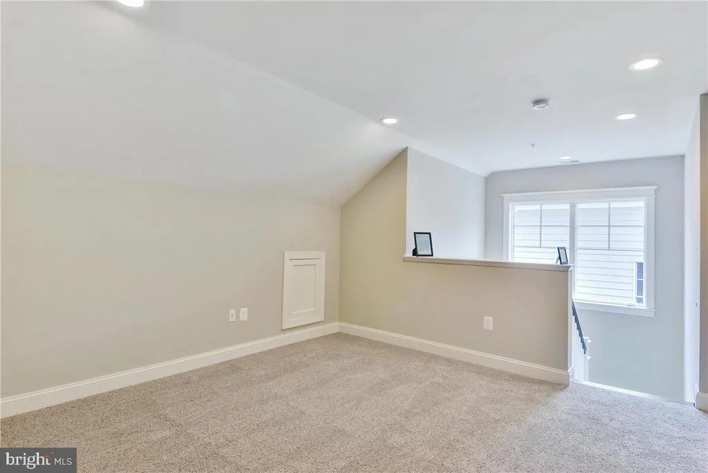 Photo of 4510 MAPLE AVENUE