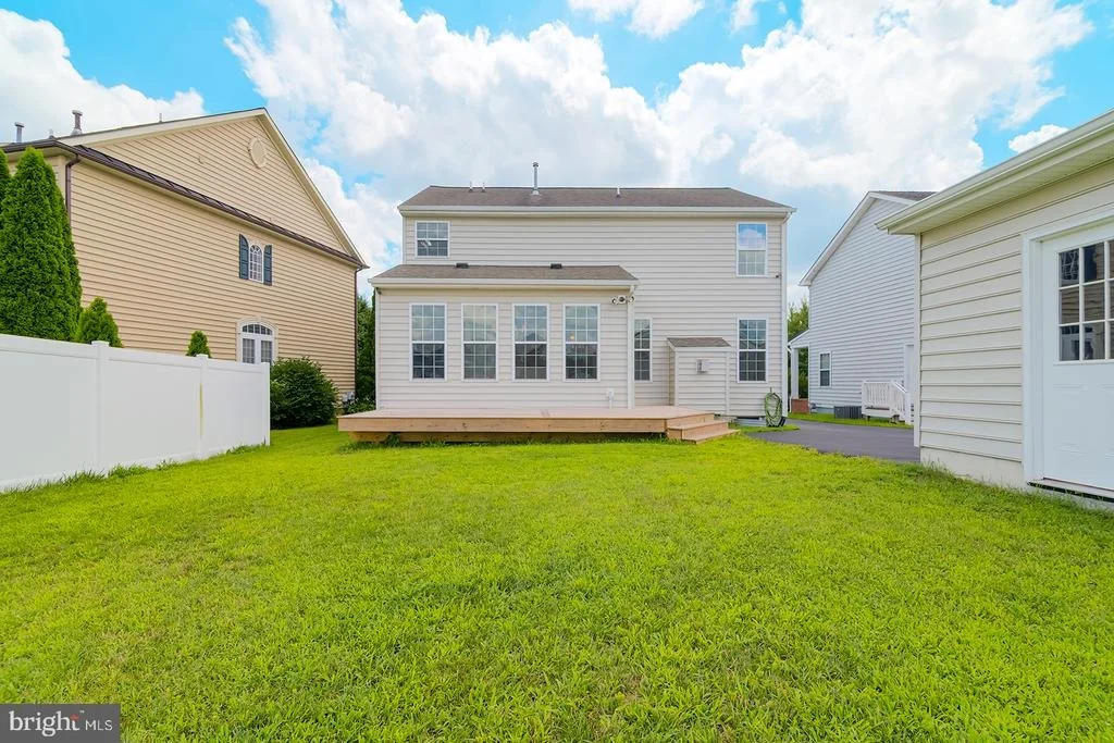 Photo of 327 CARLTON DRIVE