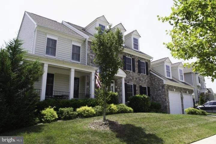 Photo of 43929 RIVERPOINT DRIVE