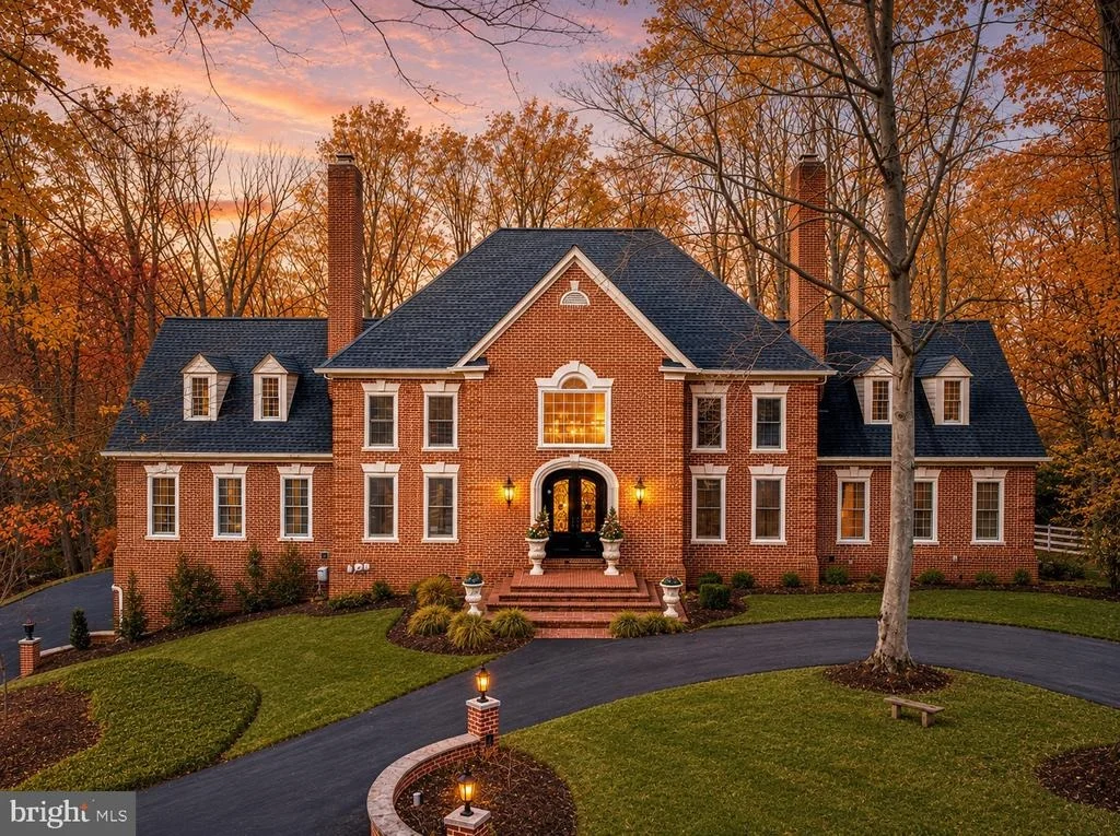Photo of 105 INTERPROMONTORY ROAD