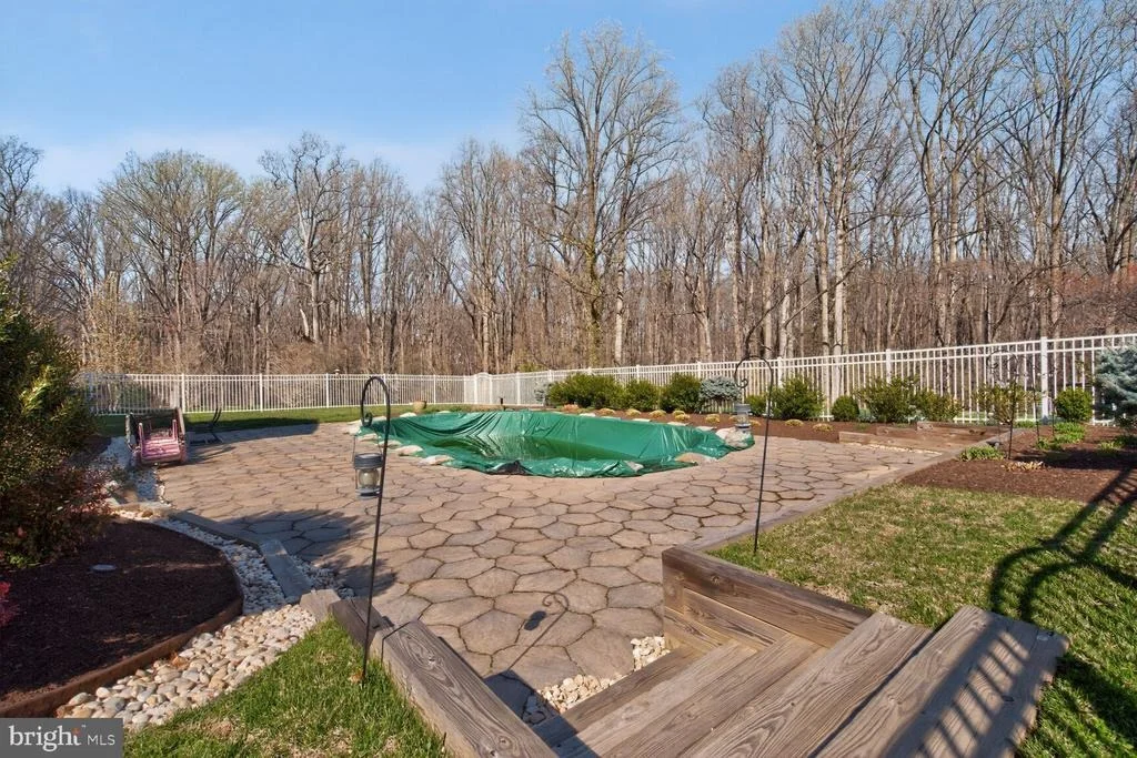 Photo of 2036 MAYFLOWER DRIVE