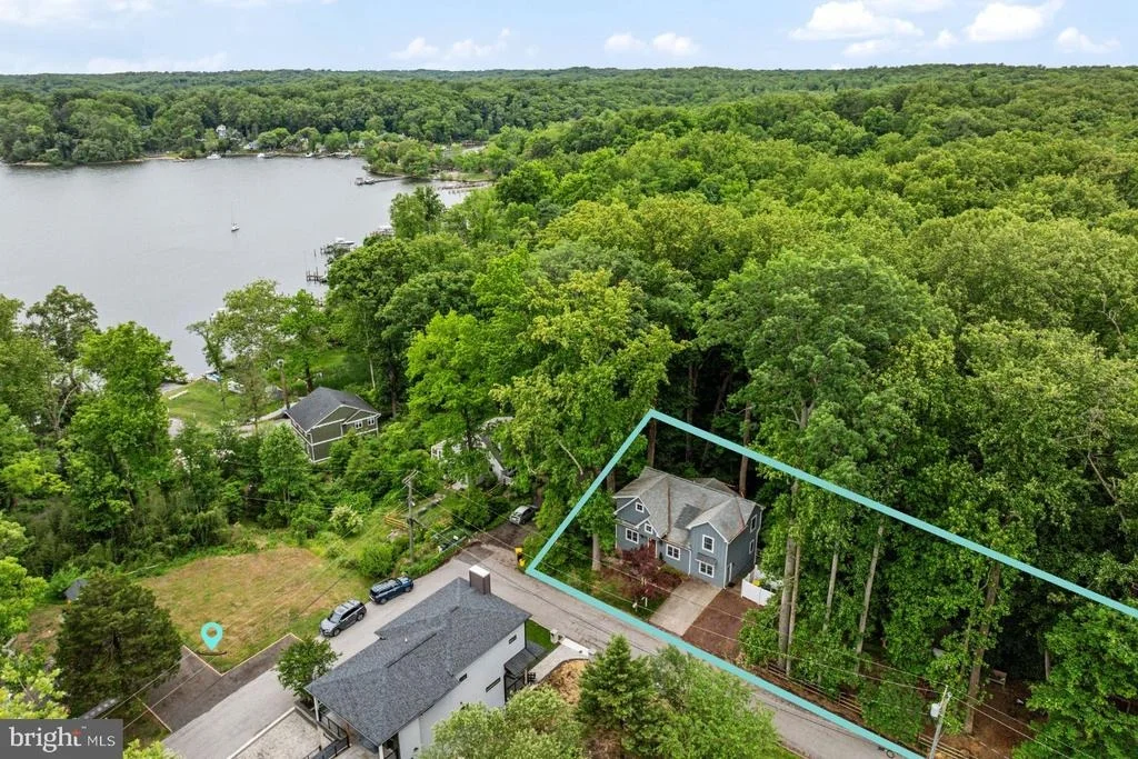 Photo of 934 N FOREST TRAIL