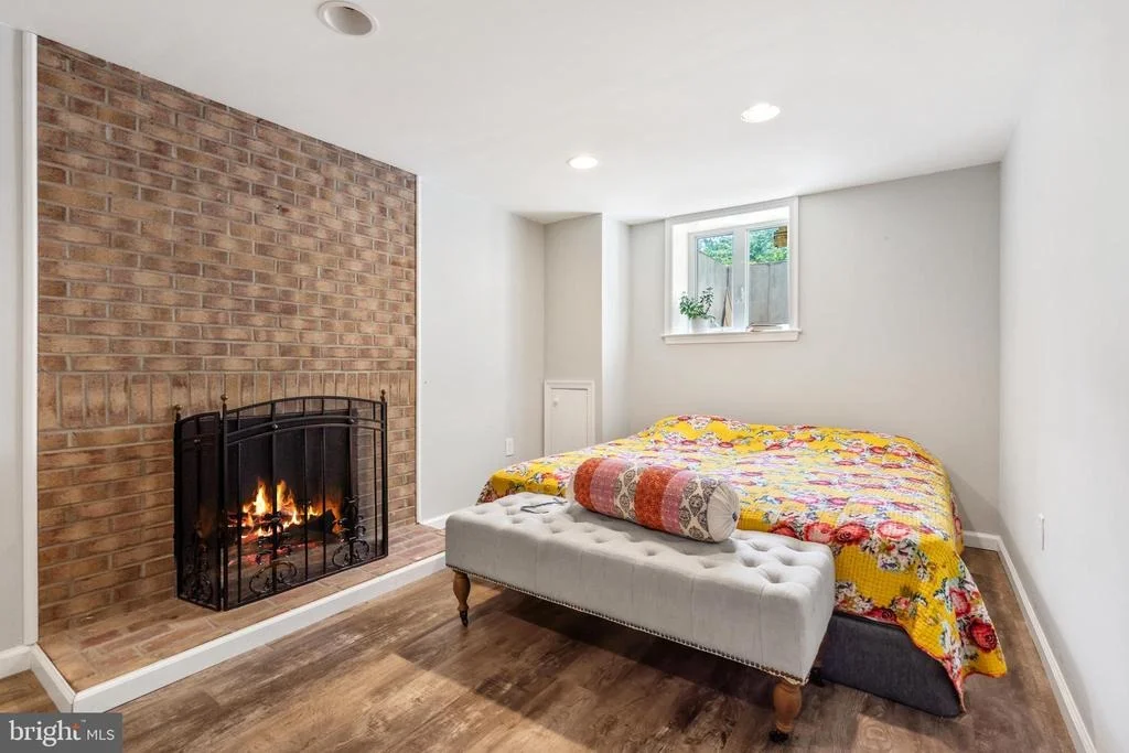 Photo of 10418 ADEL ROAD
