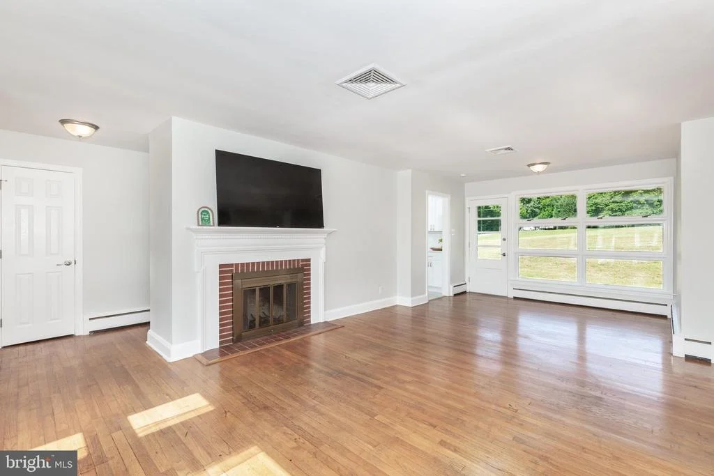 Photo of 15022 HANOVER PIKE