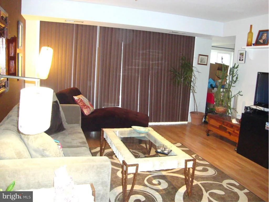 Photo of Unit 21C at 1429 NORTHGATE SQUARE