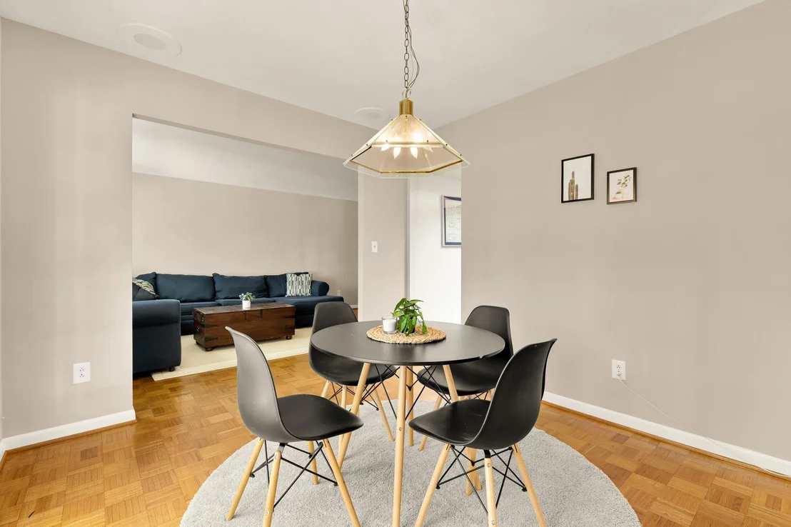 Photo of 1005 RUPPERT ROAD