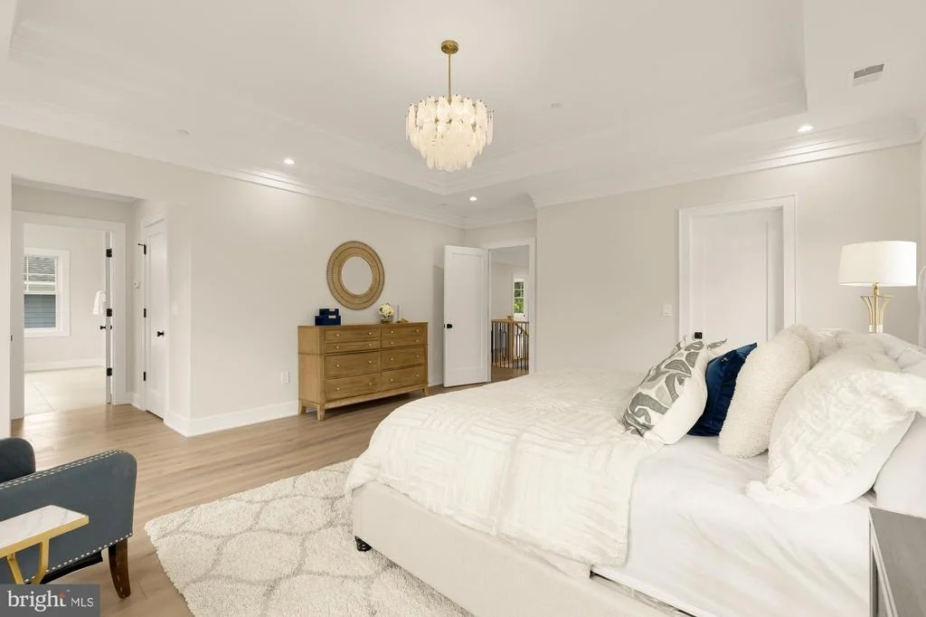 Photo of 9512 FOREST ROAD