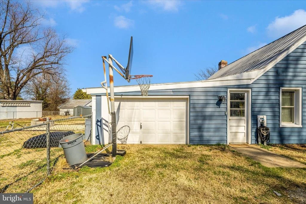 Photo of 5618 BARTONSVILLE ROAD