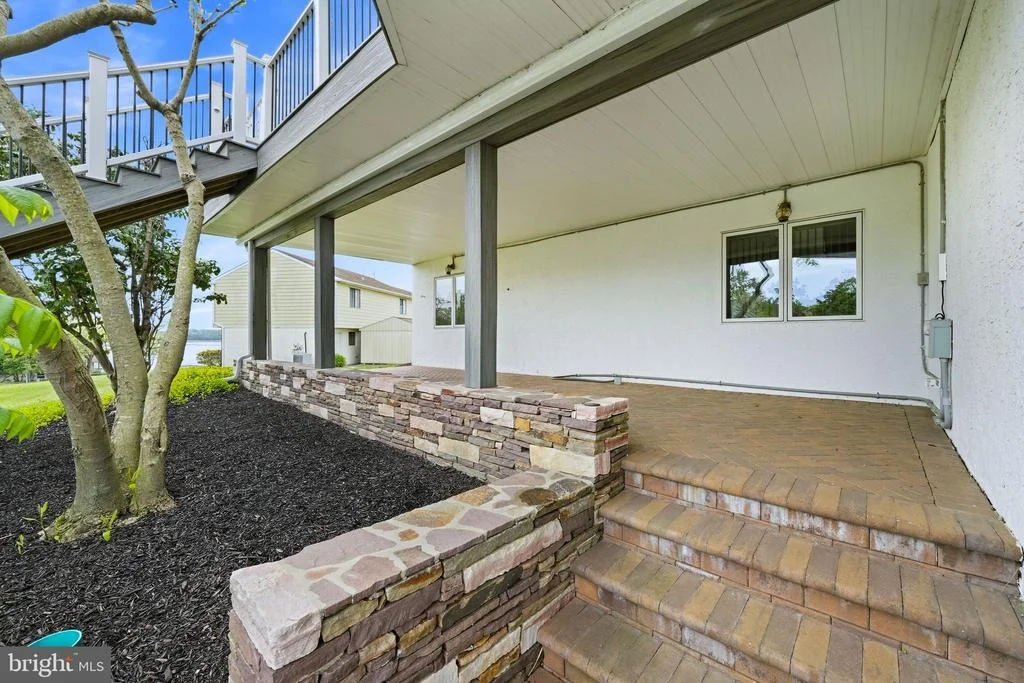 Photo of 160 CLIFFVIEW DRIVE