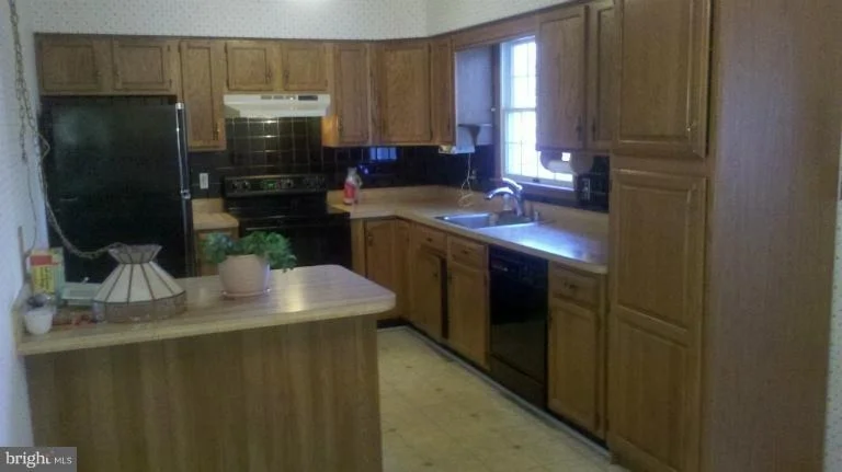 Photo of 5002 LONG BEACH ROAD