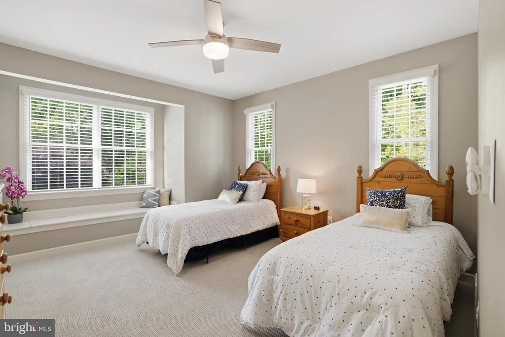 Photo of 1133 SPRINGVALE ROAD