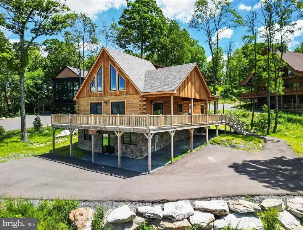 Photo of 957 N CAMP ROAD
