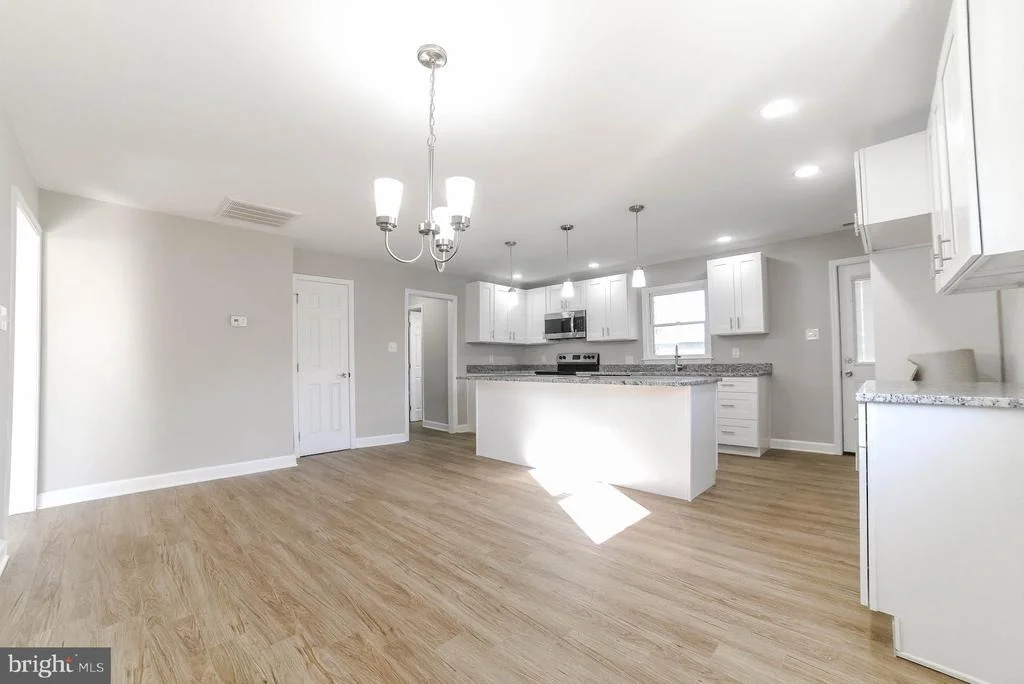 Photo of 22381 CEDAR STREET