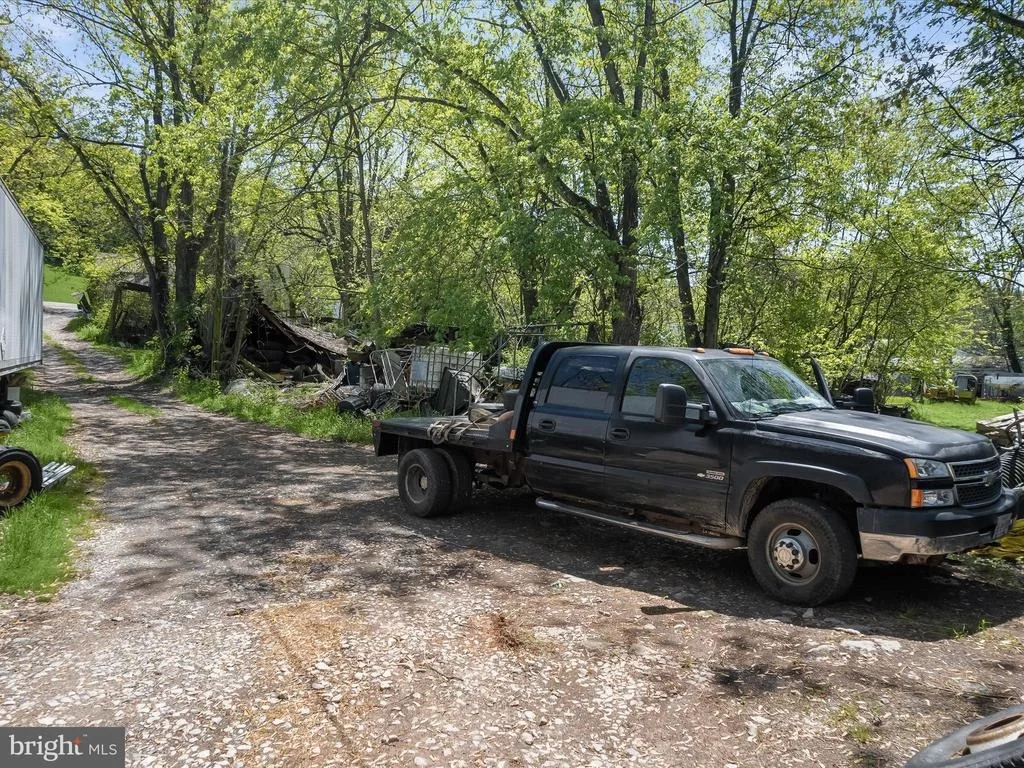 Photo of 932 OLD MANCHESTER ROAD