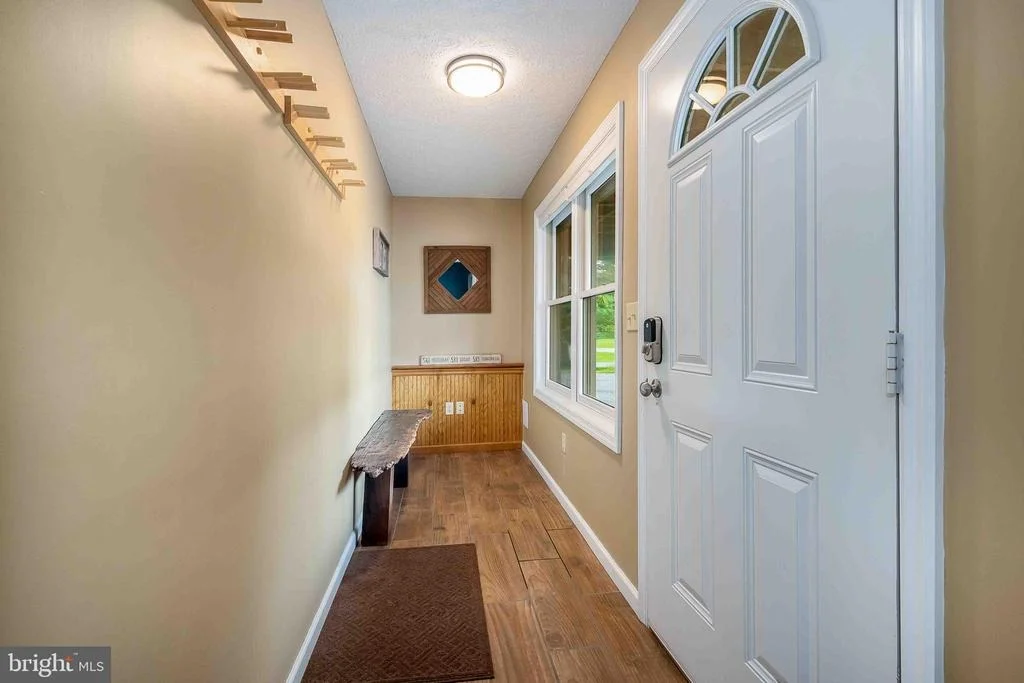 Photo of 305 LAKE POINTE DRIVE