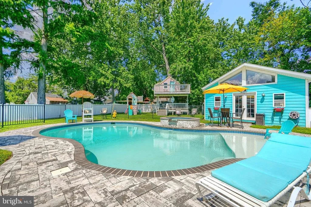 Photo of 7418 CHESAPEAKE ROAD