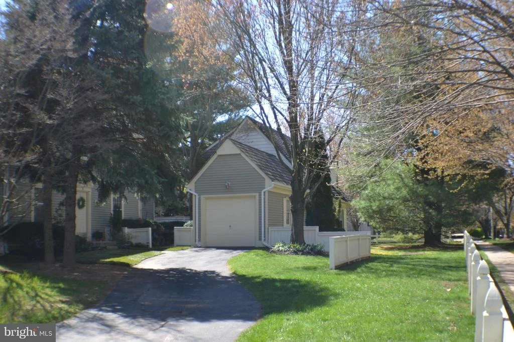 Photo of 7 OXLEY SQUARE PLACE