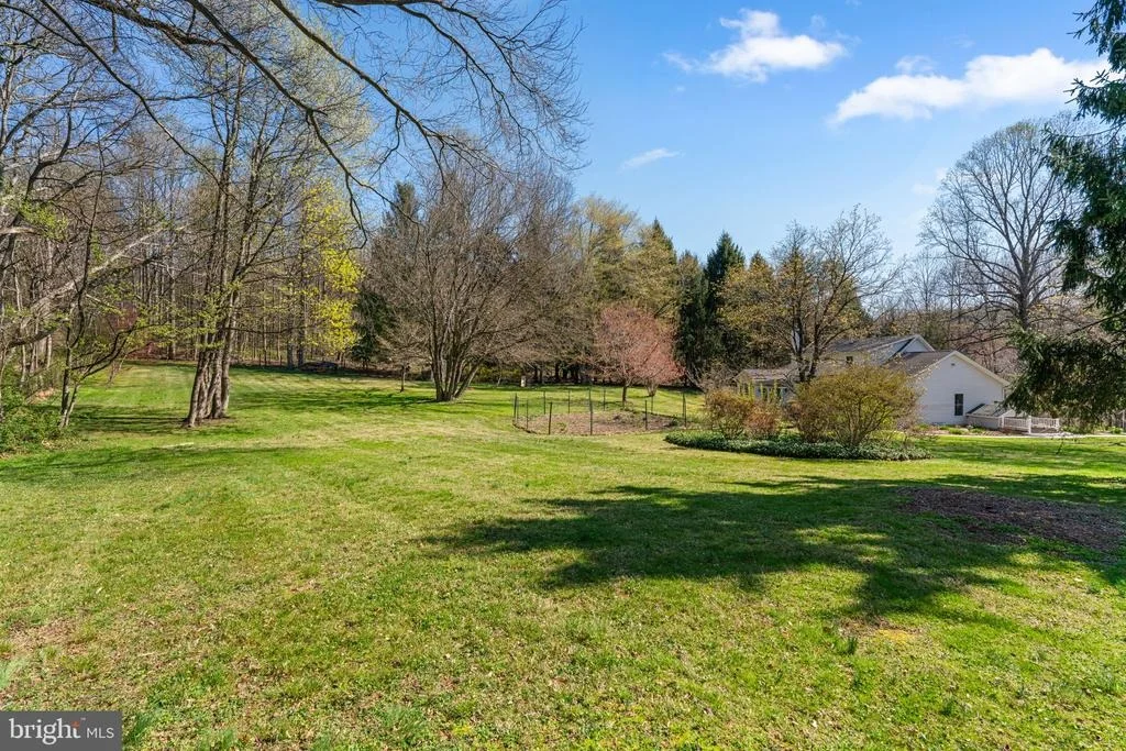 Photo of 3160 SANDY HOOK ROAD