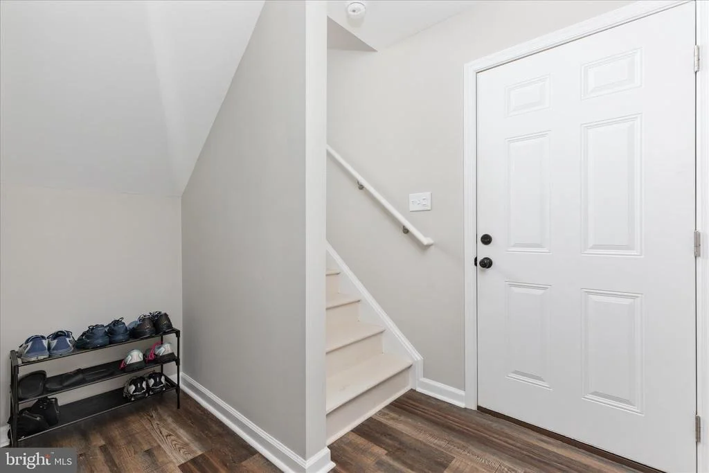 Photo of 616 CARDINAL DRIVE