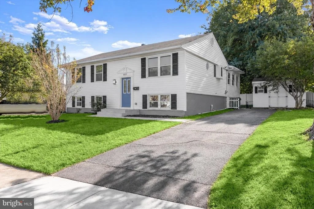 Photo of 602 LACEWOOD DRIVE
