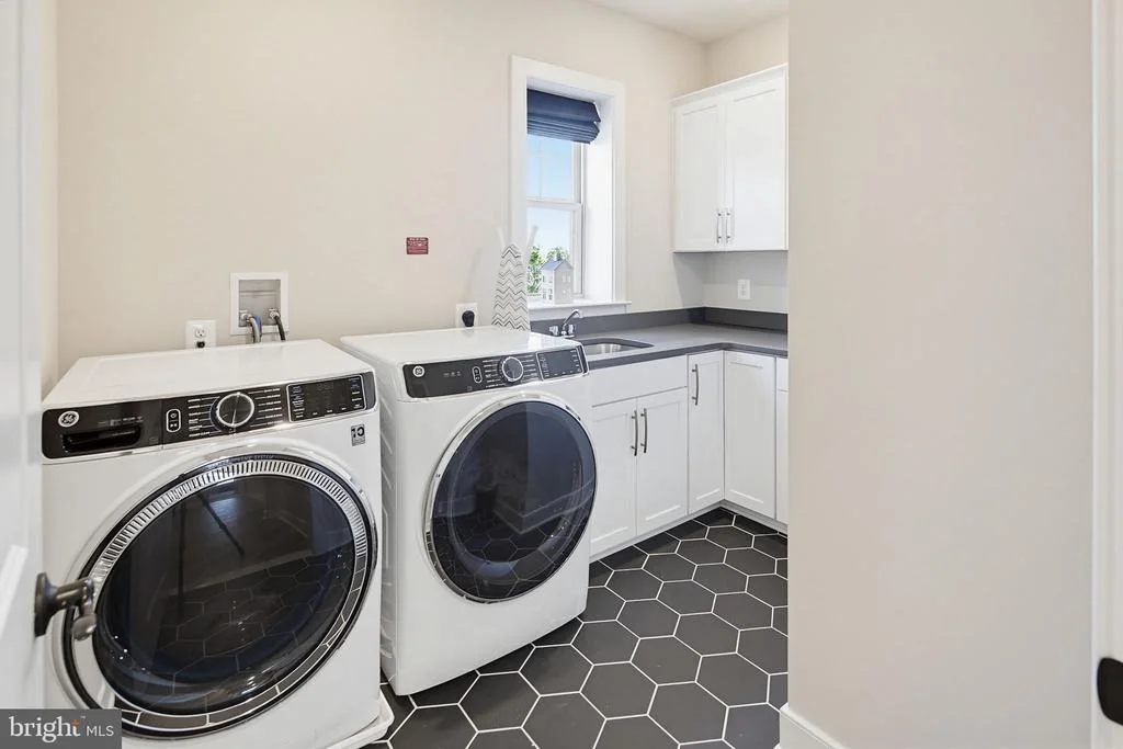 Photo of 8693 SATINWOOD DRIVE