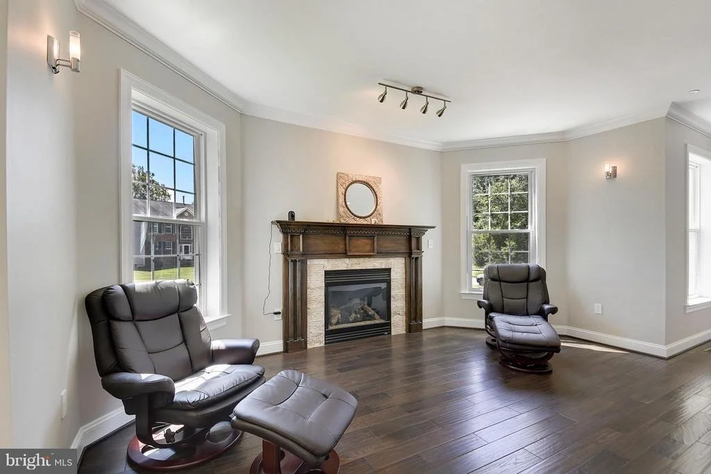 Photo of 6004 MUNCASTER MILL ROAD