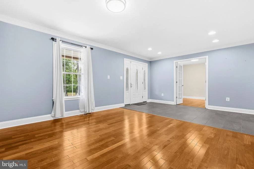 Photo of 117 BEVERLY LANE