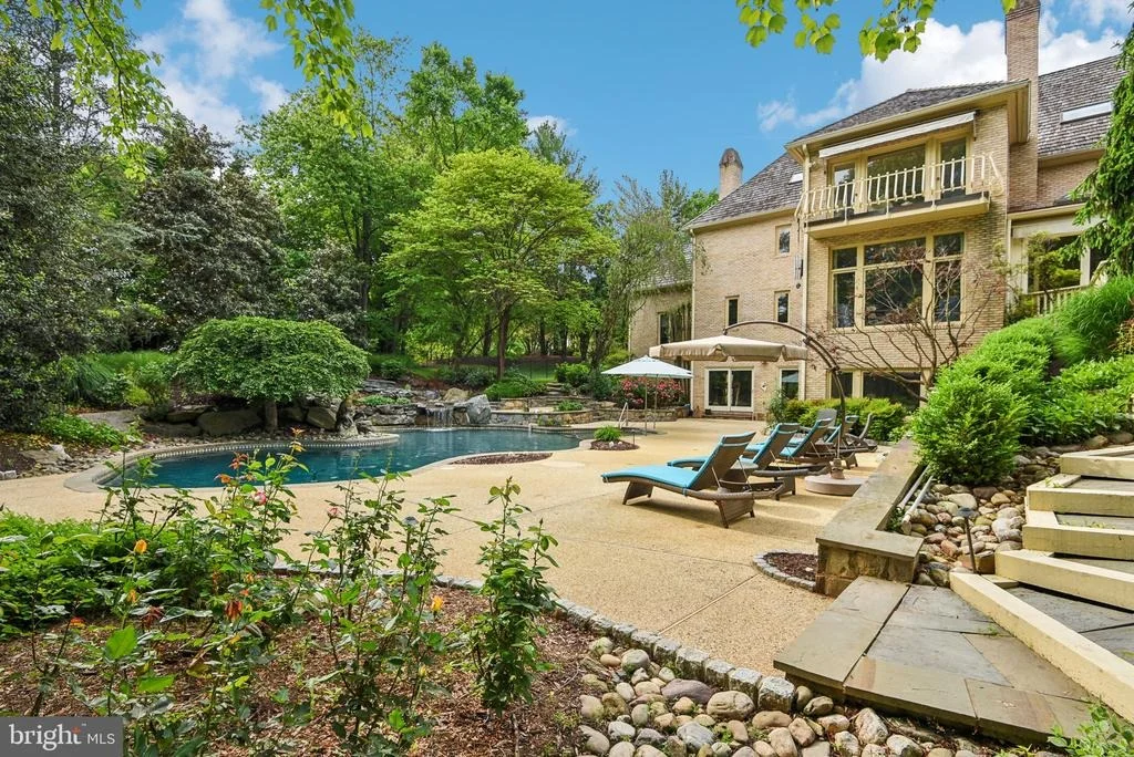 Photo of 9939 BENTCROSS DRIVE