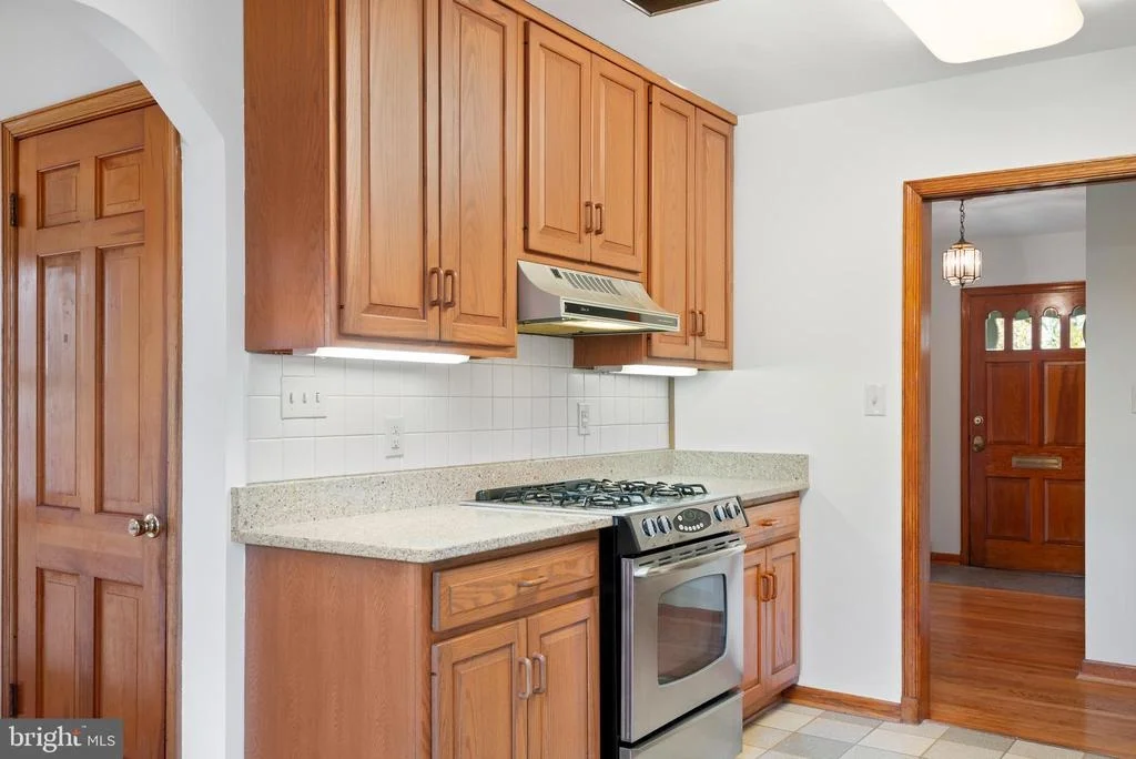 Photo of 10207 LARISTON LANE