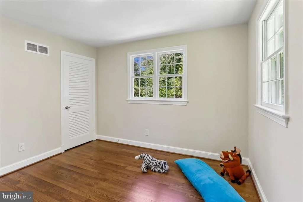 Photo of 12811 LACY DRIVE
