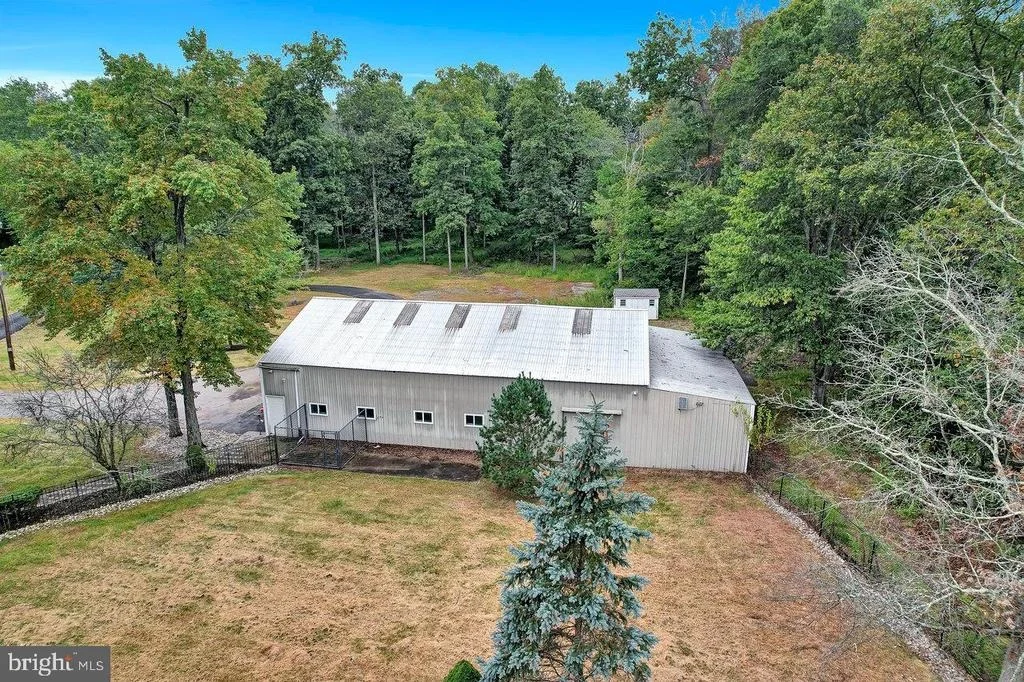 Photo of 526 COUNTY ROAD 579